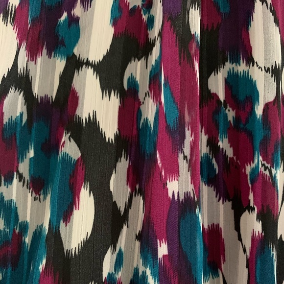 Halter Top - Picture 3 of 8